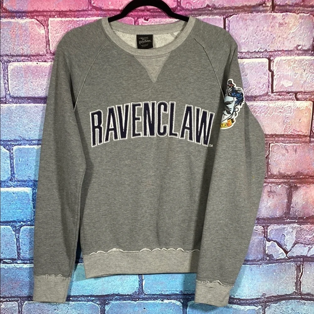 Harry Potter Ravenclaw Sweatshirt XS Universal Studios Wizarding World Gray Crew
